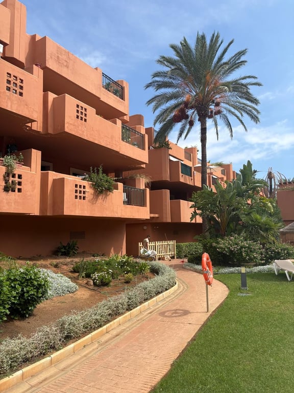 Apartment in Cabopino - Image 2