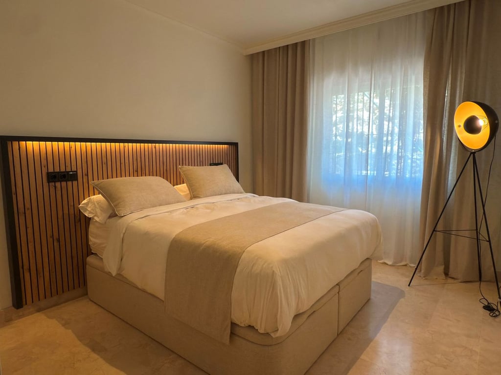 Apartment in Marbella - Image 2