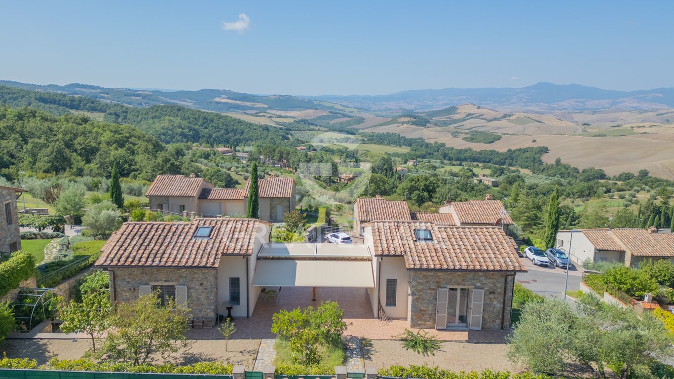 House in San Casciano dei Bagni - Image 2