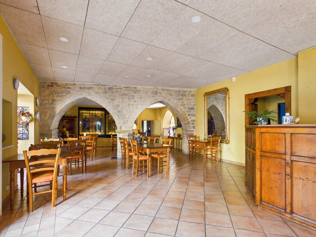 House in Puycelsi - Image 3