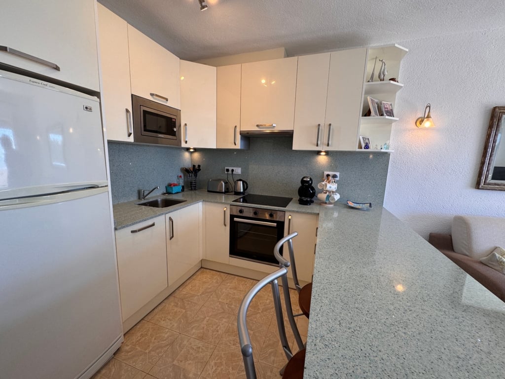 Apartment in Benitachell - Image 3