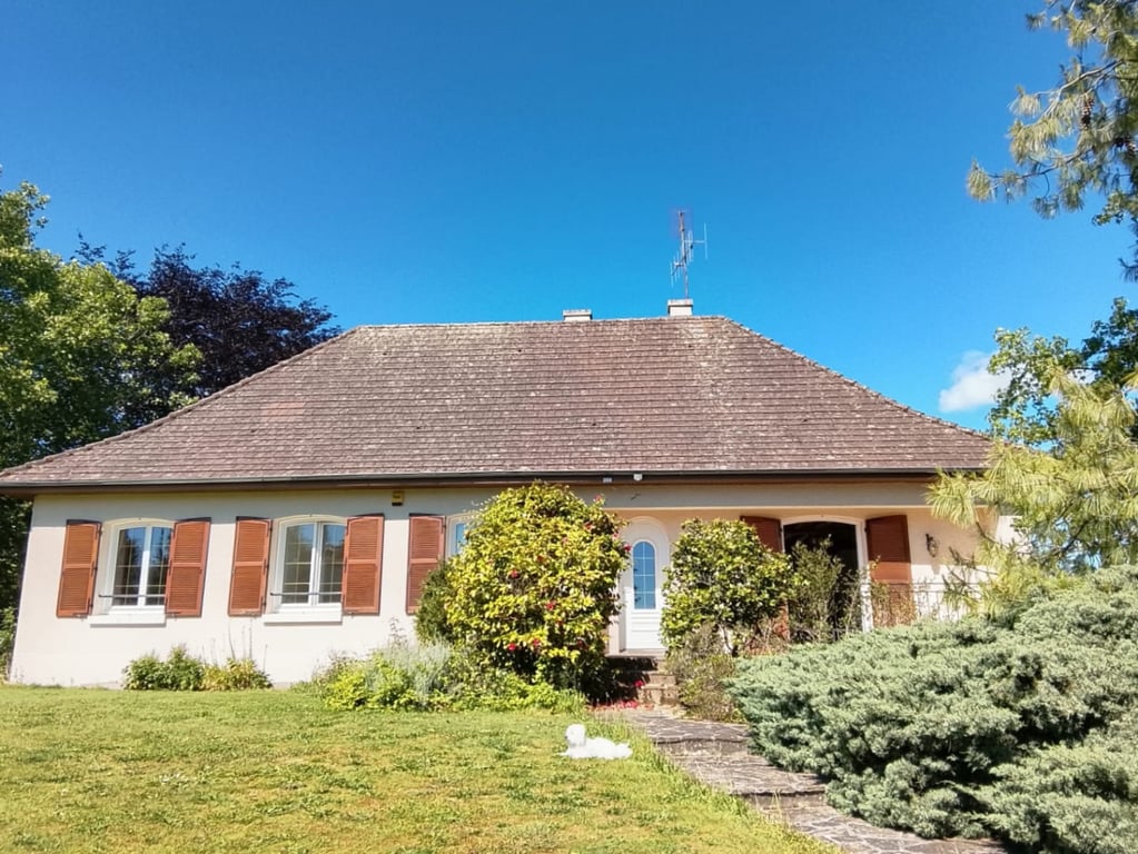 House in Nouic