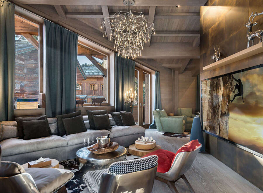 Chalet in Courchevel - Image 2