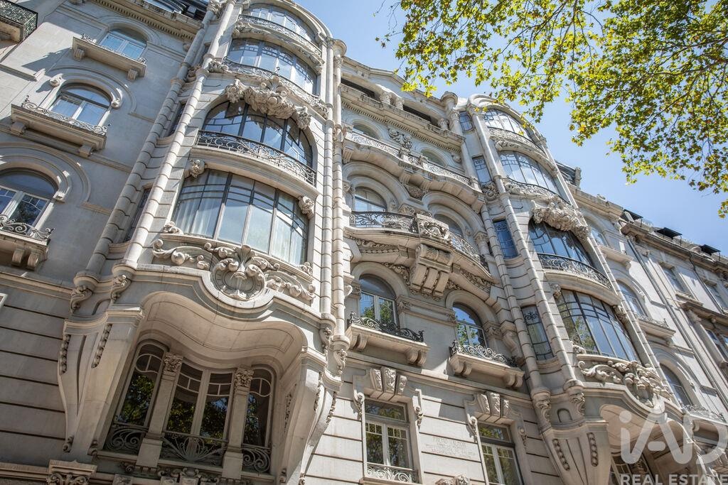 Apartment in Lisbon - Image 2