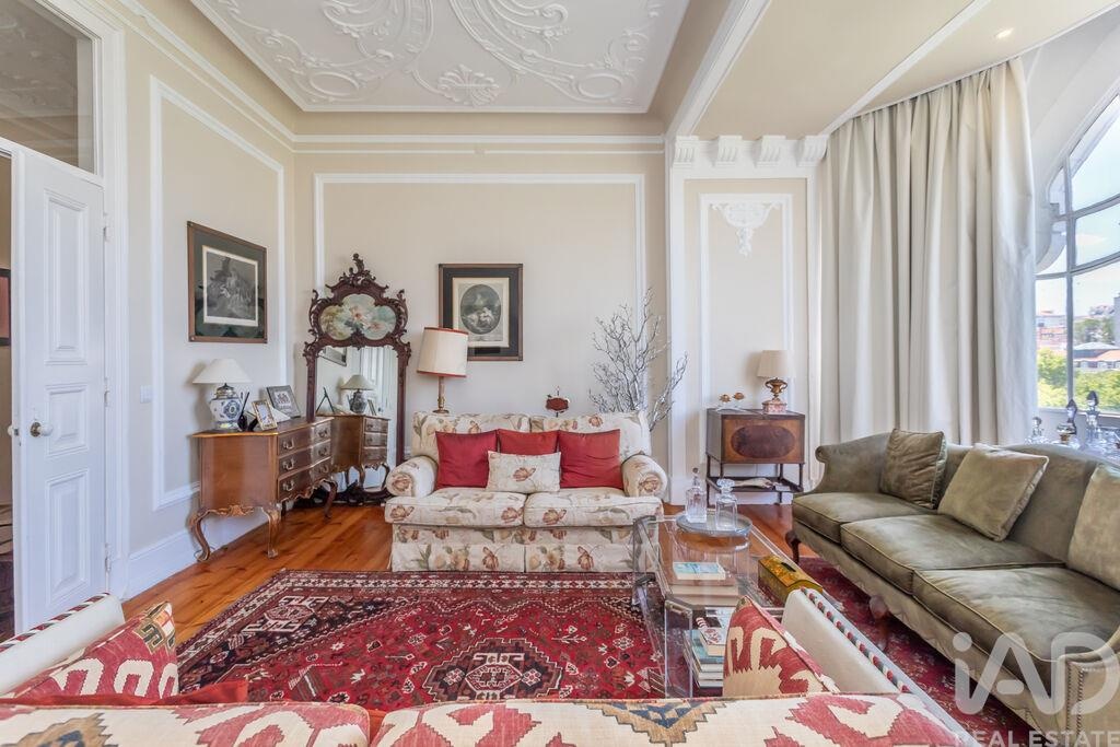 Apartment in Lisbon - Image 3