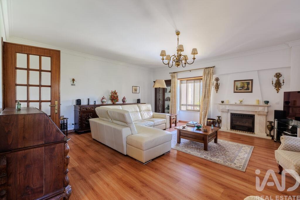 Apartment in Areeiro - Image 2