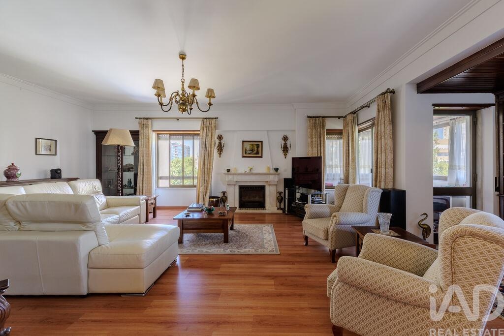 Apartment in Areeiro