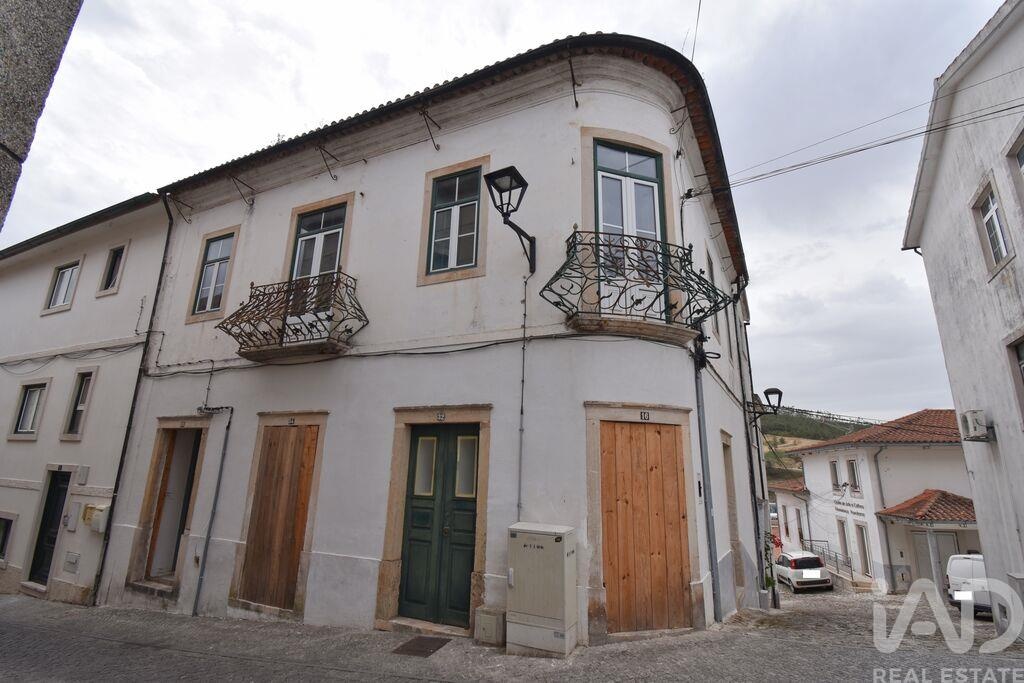 House in Penela - Image 3