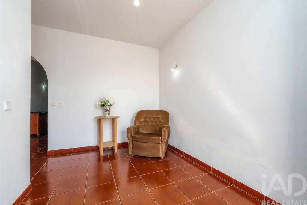 House in Sao Bras de Alportel - Image 3