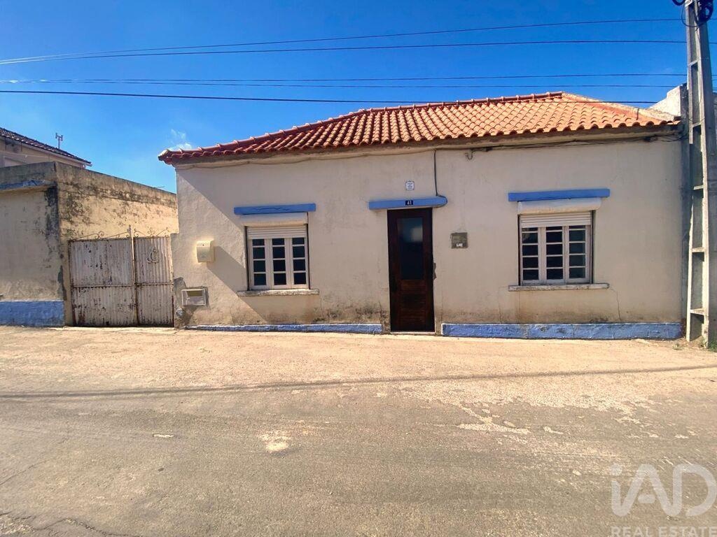House in Bombarral