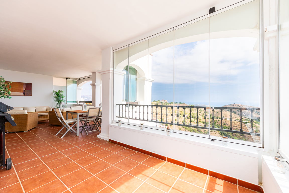 Apartment in Sitio de Calahonda - Image 3