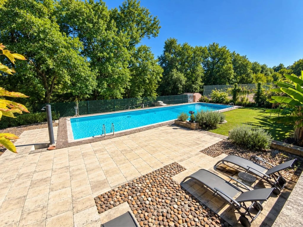 House in Angouleme - Image 3