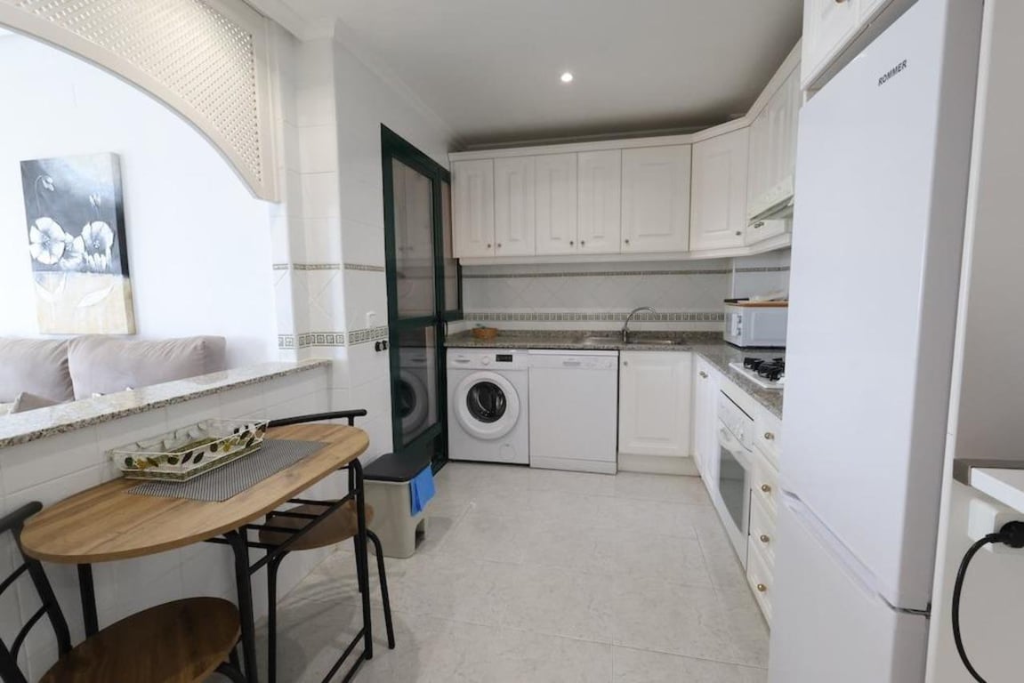 Apartment in Dehesa de Campoamor - Image 3