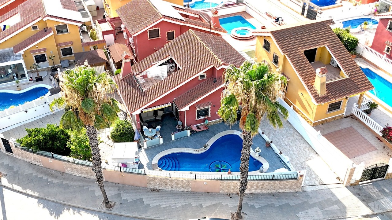 Villa in Guardamar del Segura