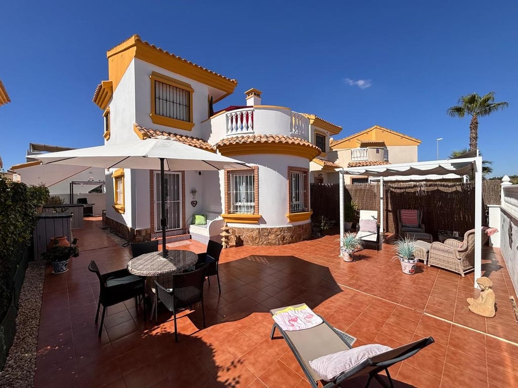 Villa in Guardamar del Segura