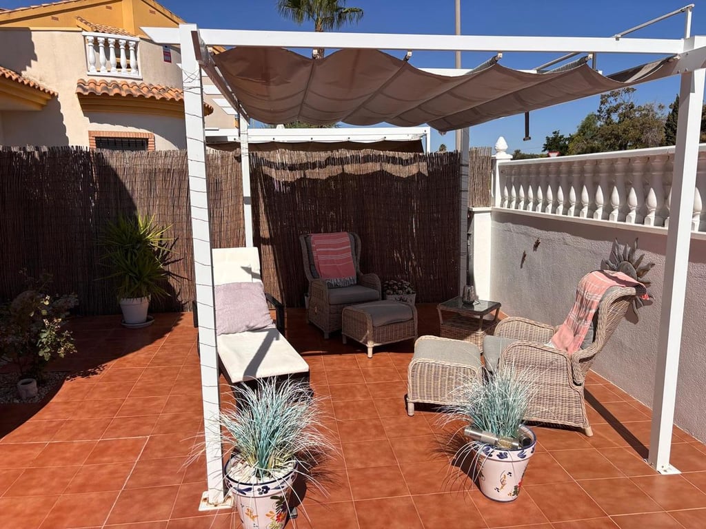 Villa in Guardamar del Segura - Image 3