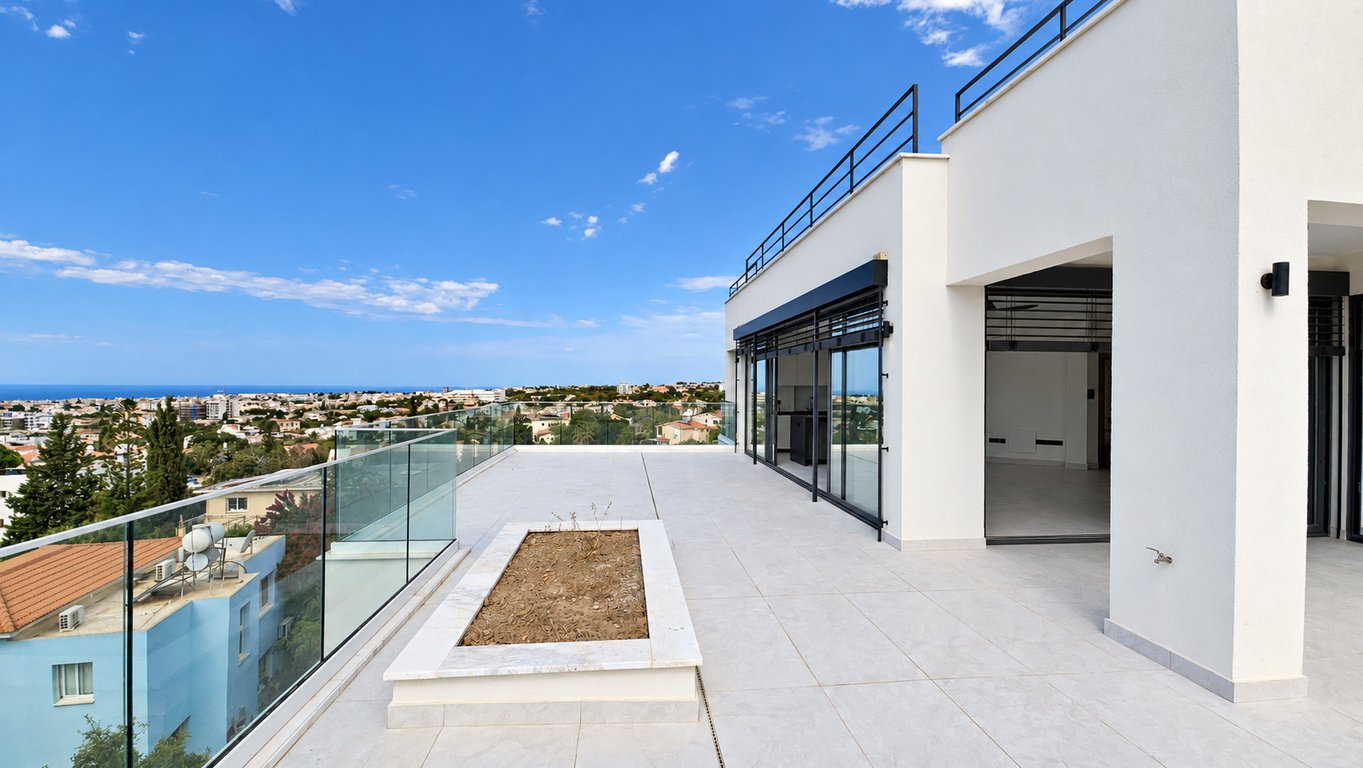 Apartment in Konia - Image 3