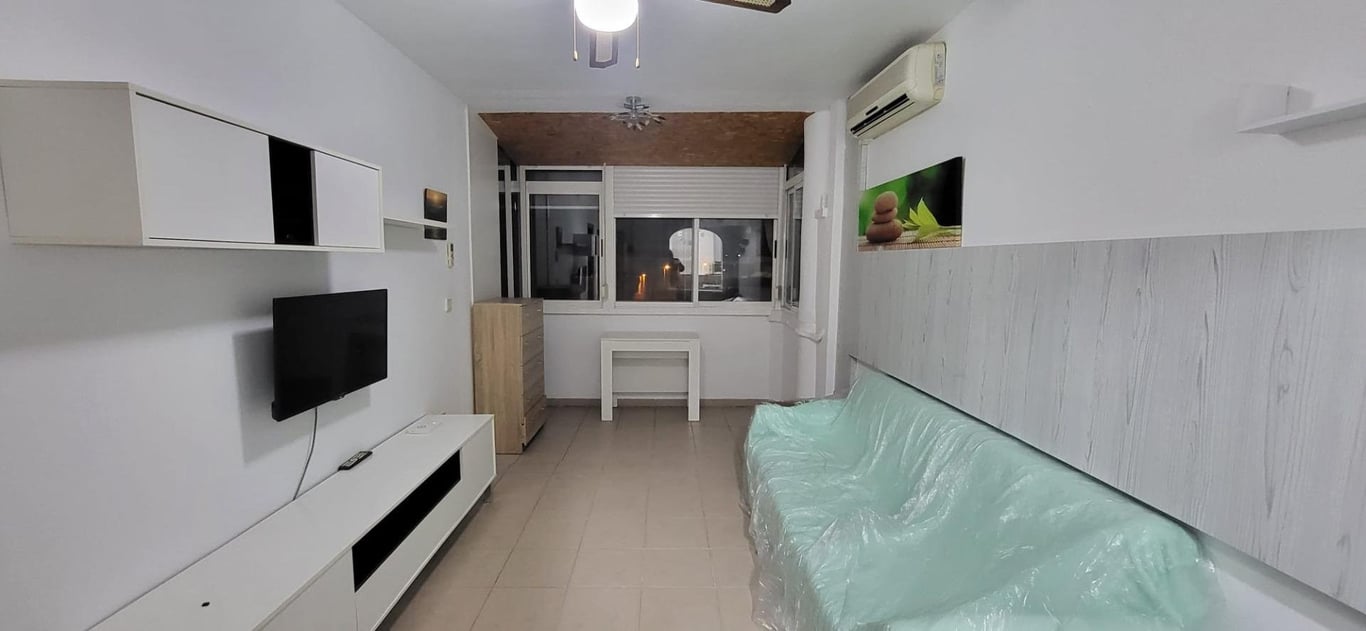 Apartment in Lo Pagan - Image 2