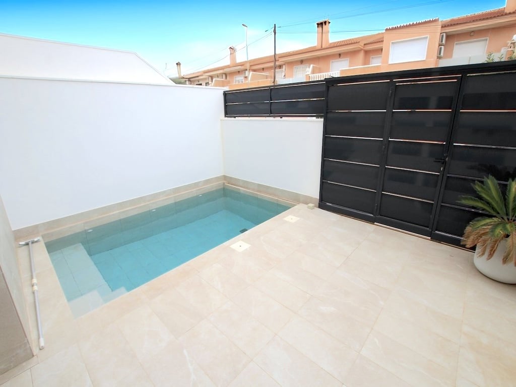 Villa in Torre de la Horadada - Image 2