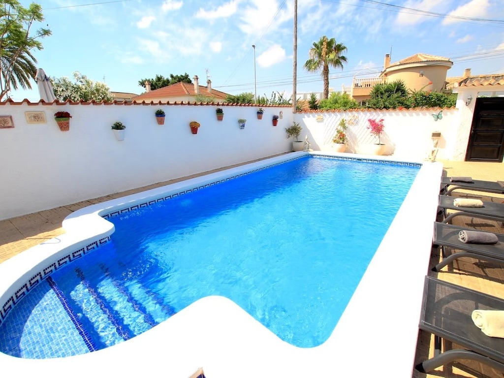 Villa in Ciudad Quesada - Image 2