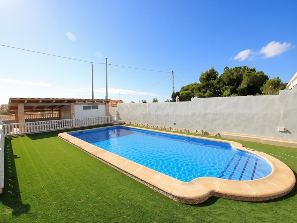Villa in Campoamor R-5 - Image 2