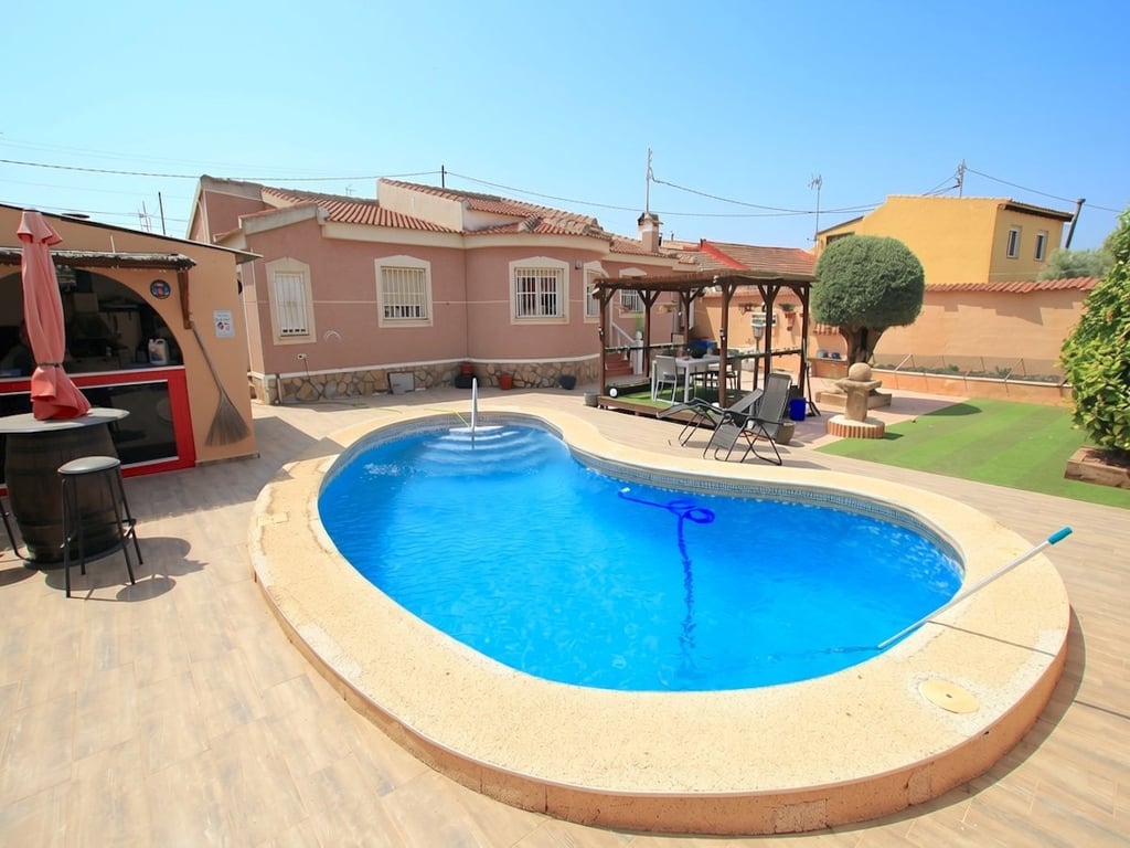 Villa in Benijofar
