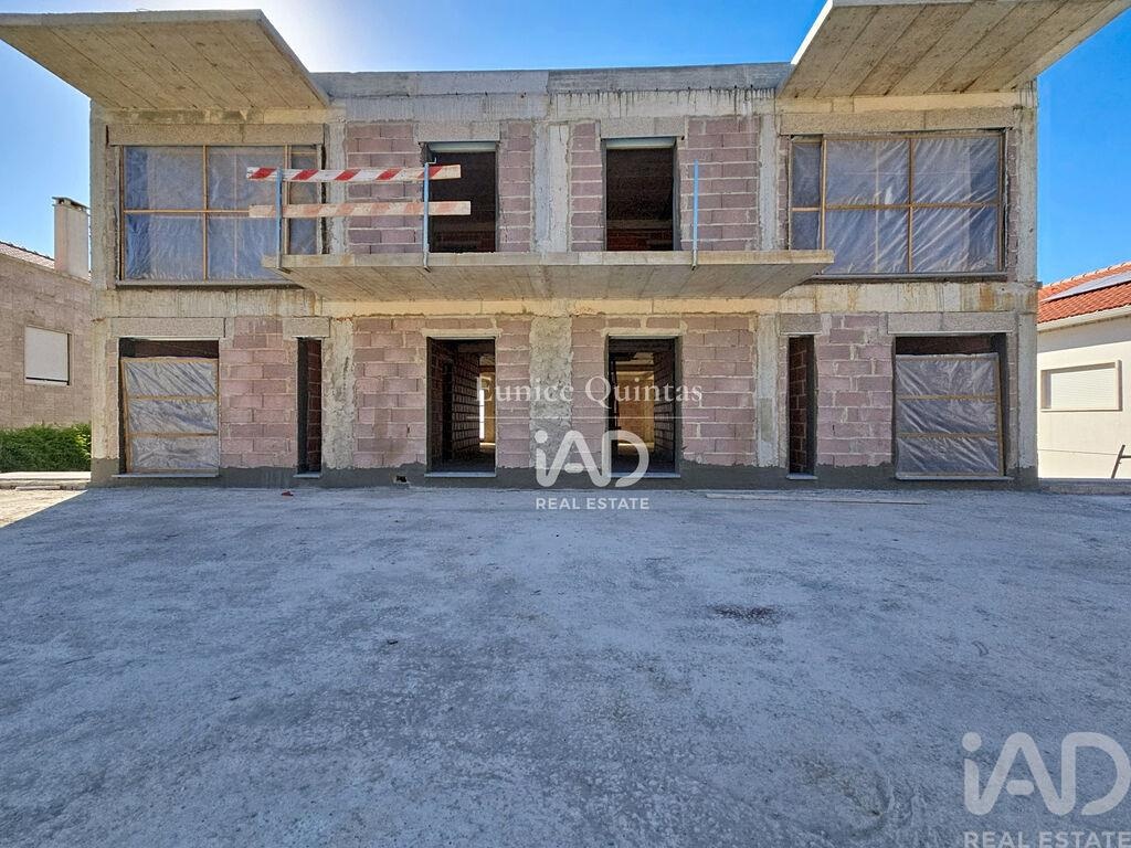 House in Mafra - Image 3