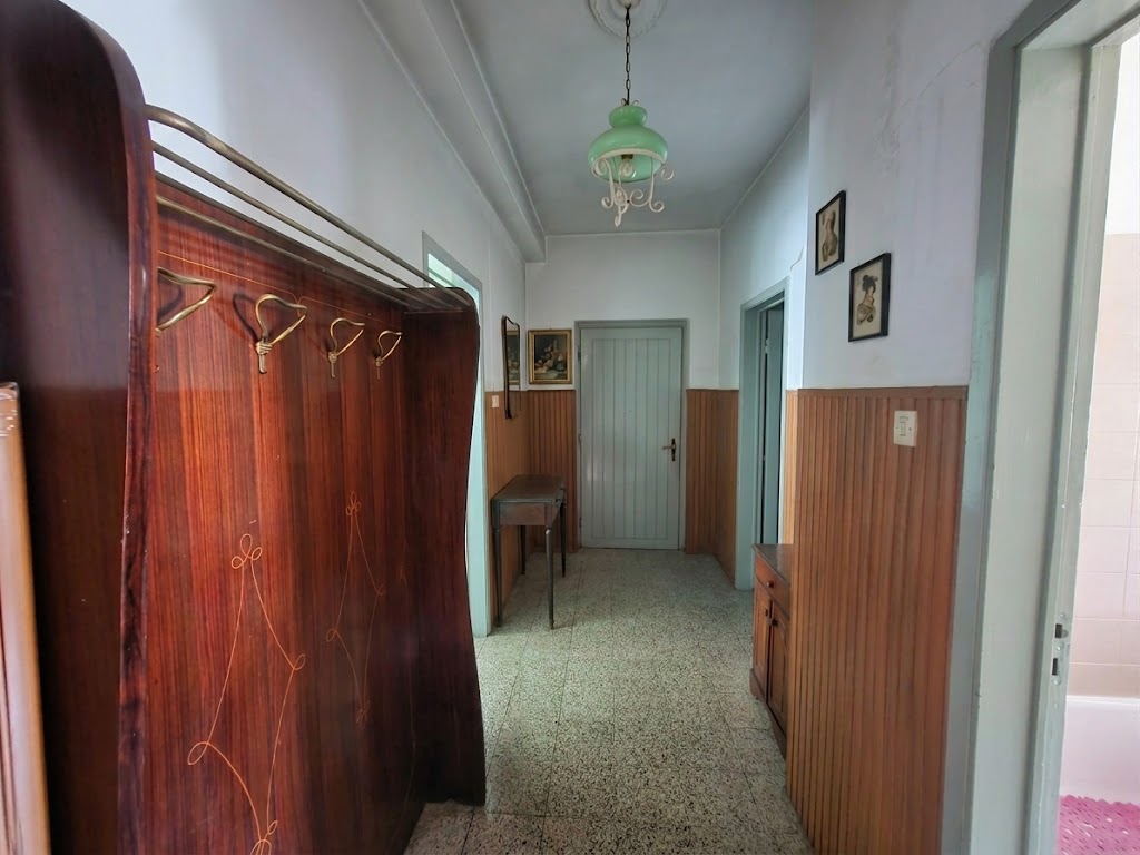 House in Minucciano - Image 3