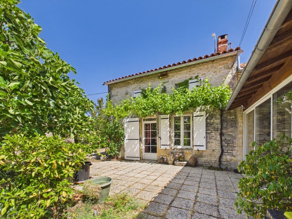 House in Saint-Front