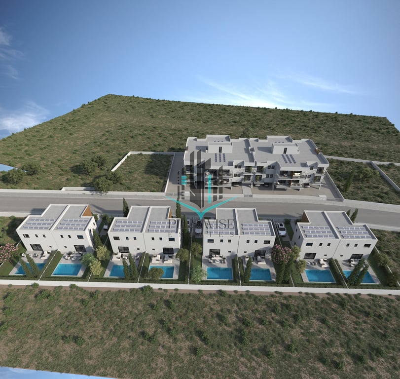Villa in Deryneia