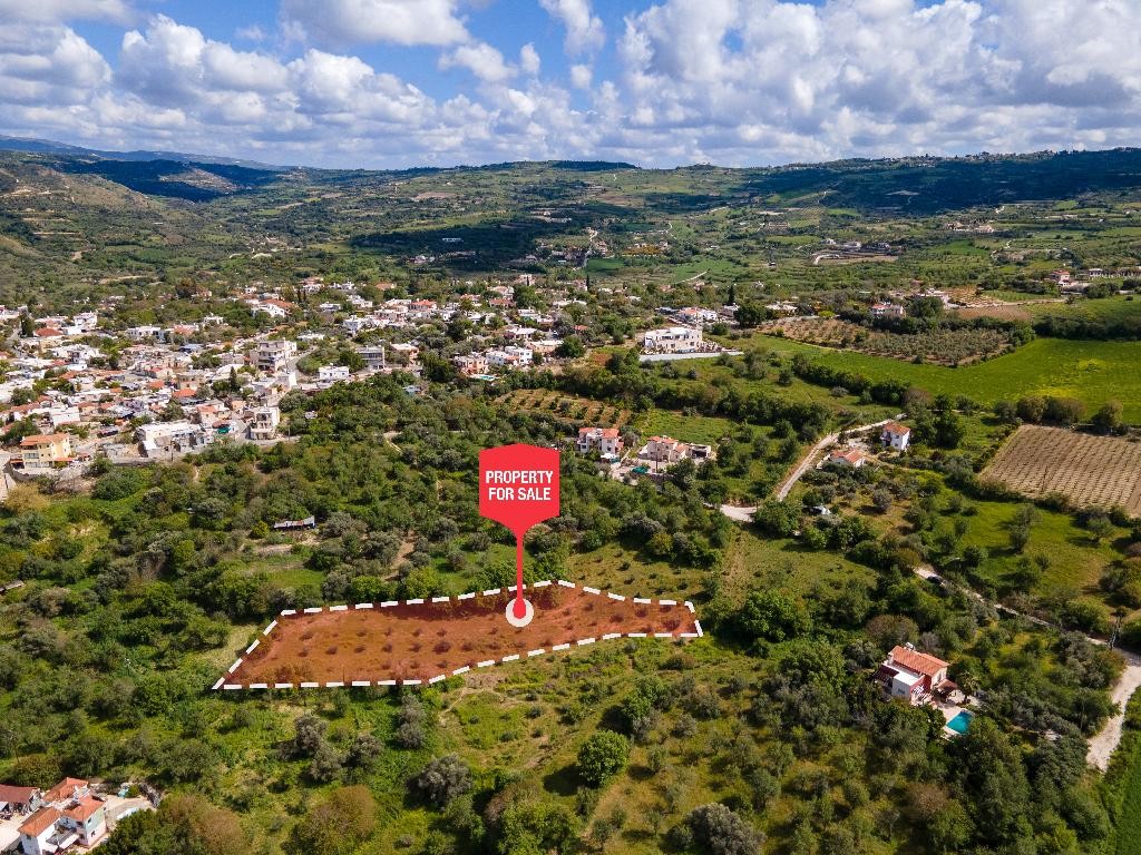 Land in Giolou
