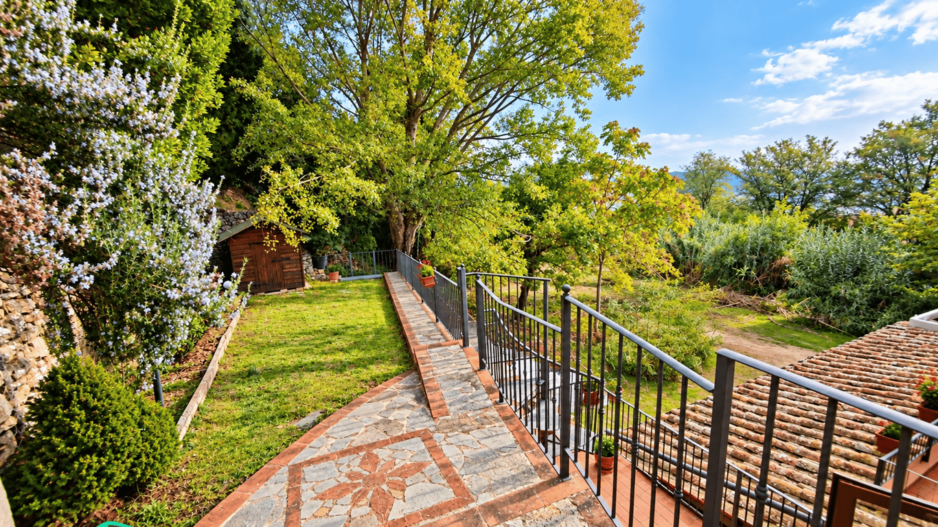 House in Volterra - Image 3