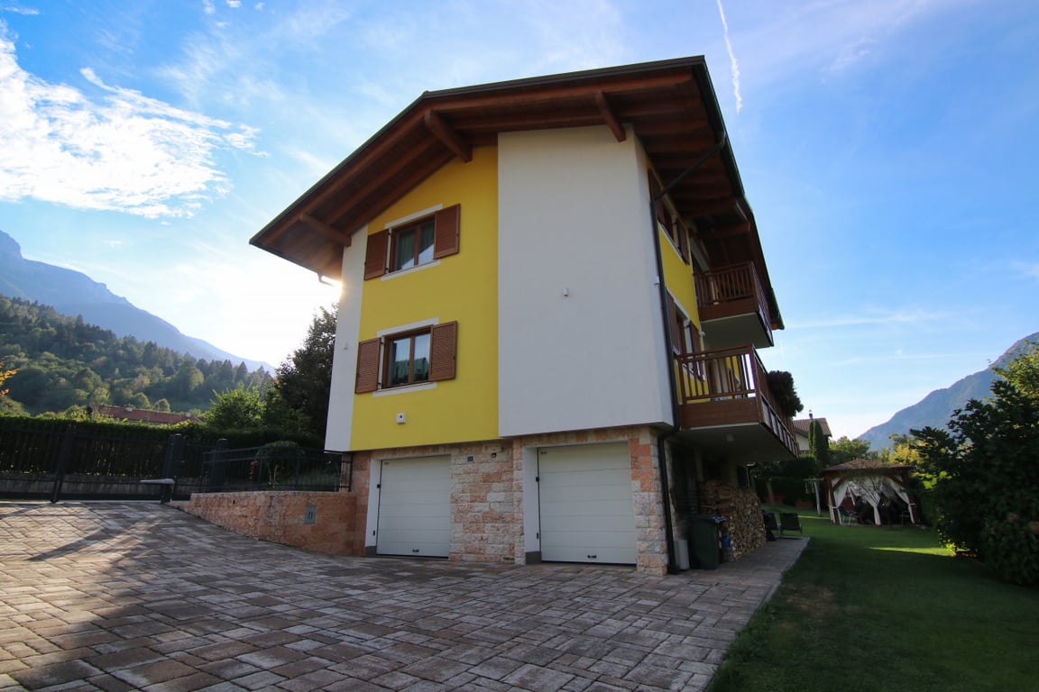 Villa in Altopiano della Vigolana - Image 4