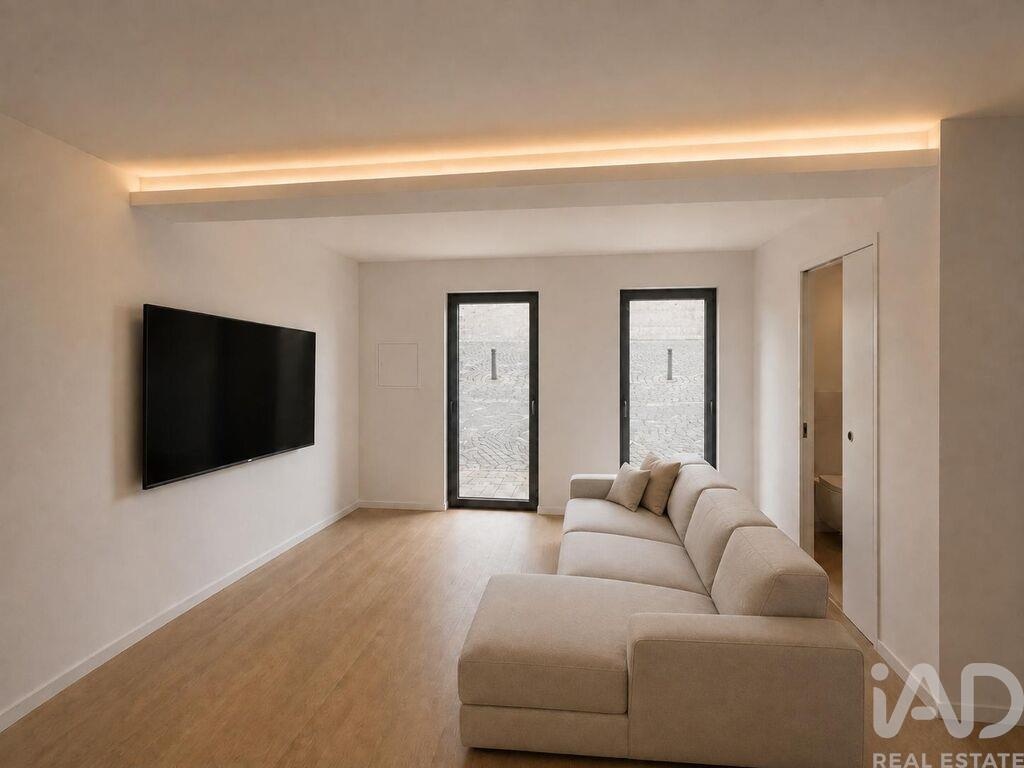 House in Cunha Alta - Image 3