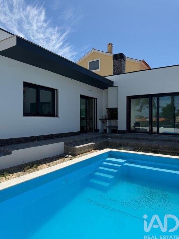 House in Quinta Do Conde