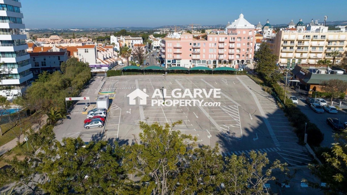 Land in Quarteira - Image 3