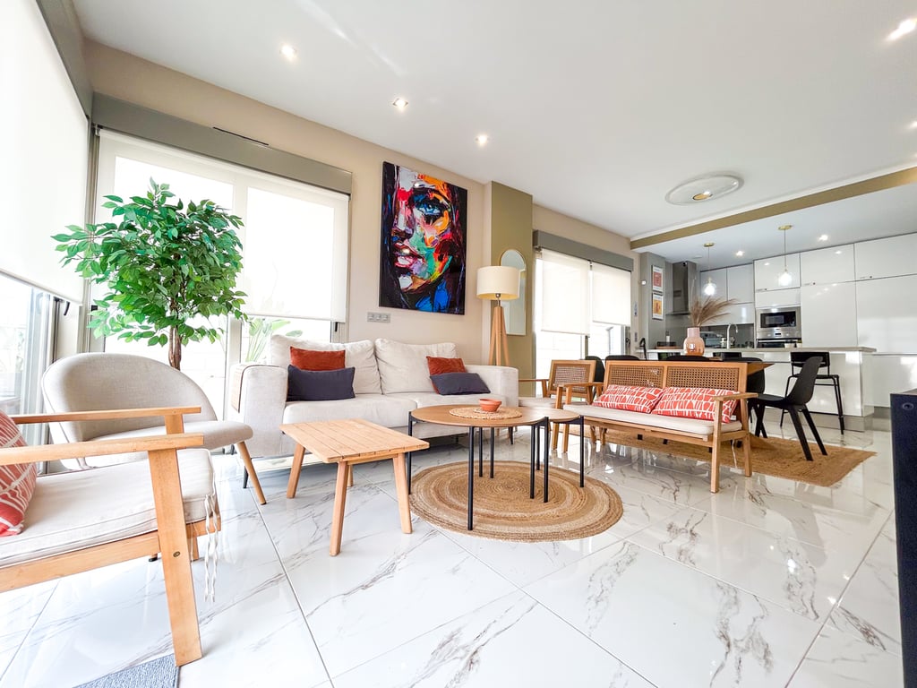 Villa in Villamartin - Image 3