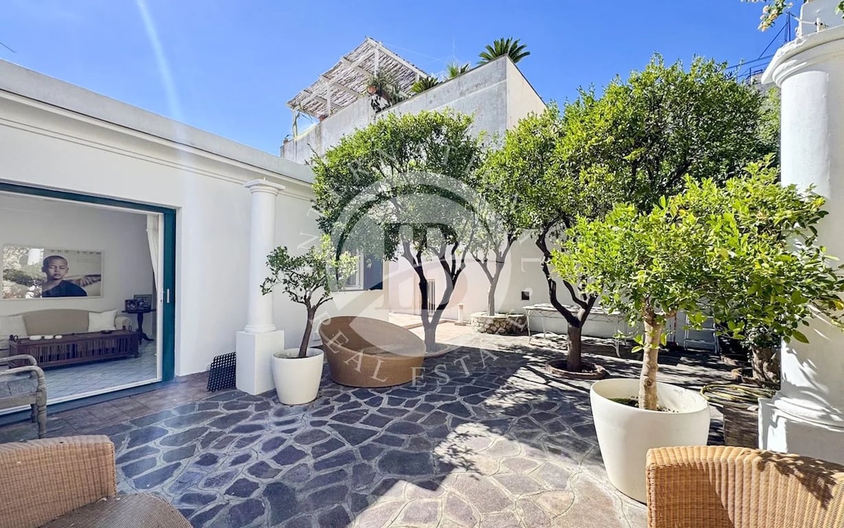 Villa in Marina Grande - Image 2