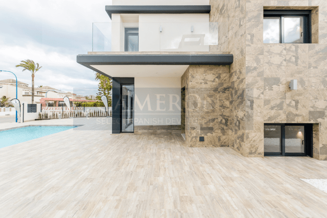 Villa in Playa Honda - view 1