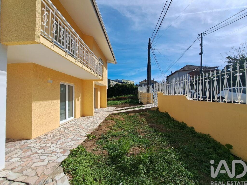 House in Santa Maria de Lamas - Image 2