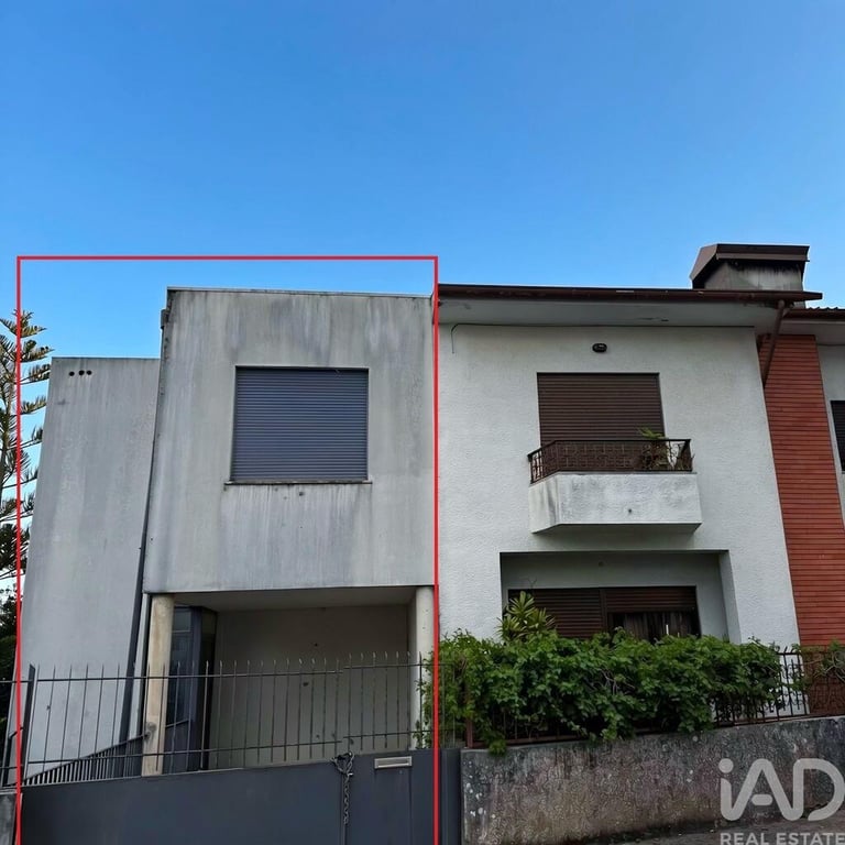 House in Campanha - Image 2