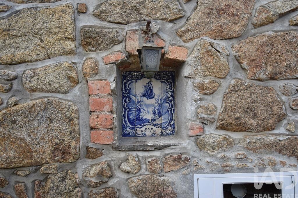 House in Vila Nova - Image 3