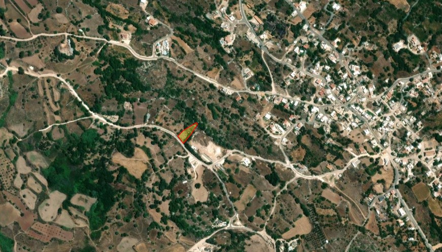 Land in Inia - Image 2