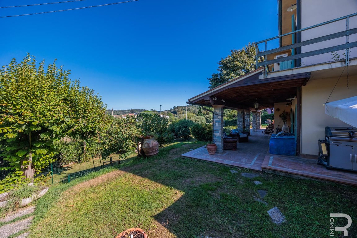 Villa in Fauglia - Image 3