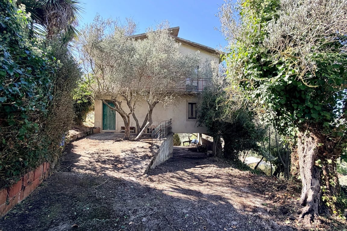 House in Reitano - Image 2