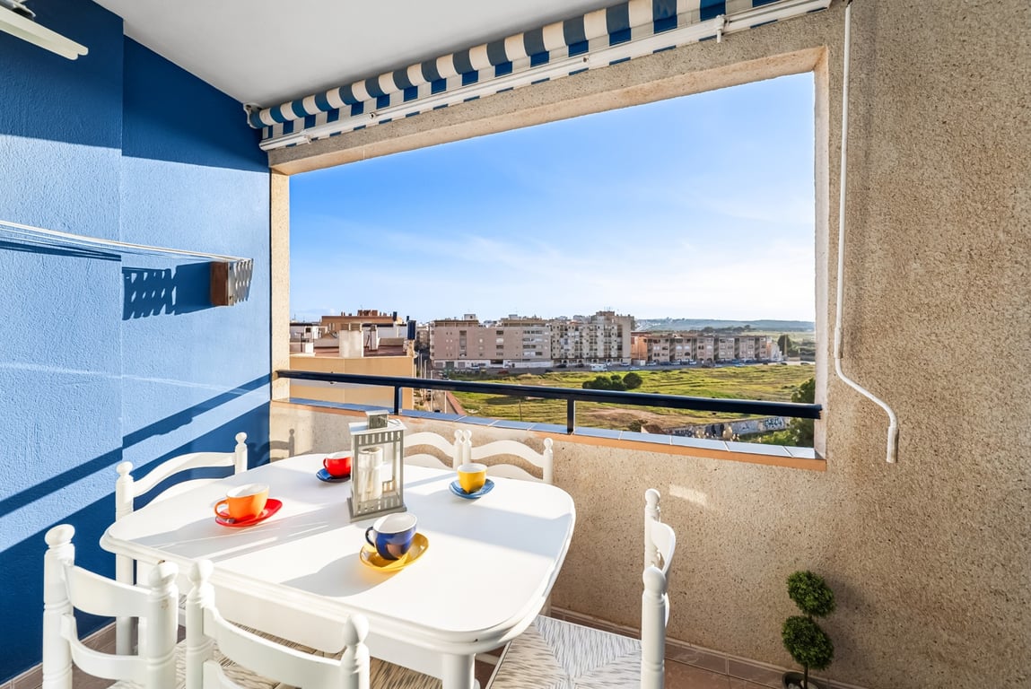 House in Torrevieja - Image 2