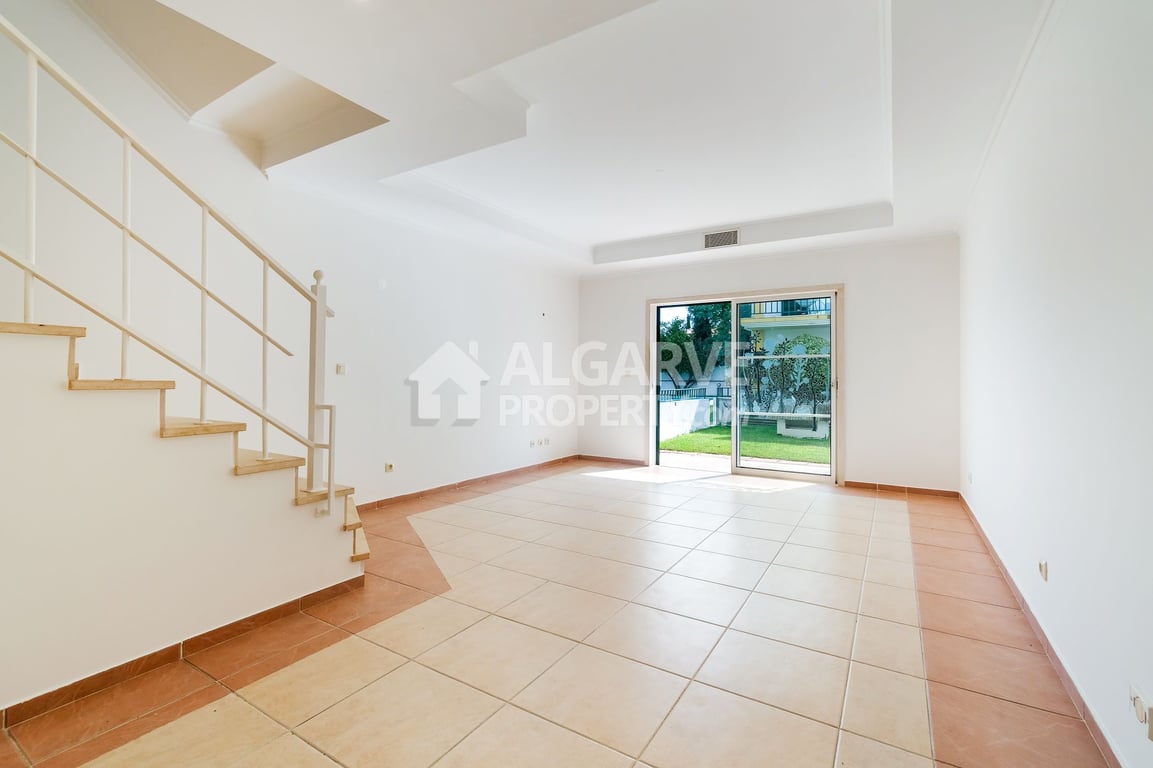 House in Quarteira - Image 2