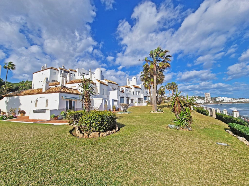 Apartment in Sitio de Calahonda - Image 3