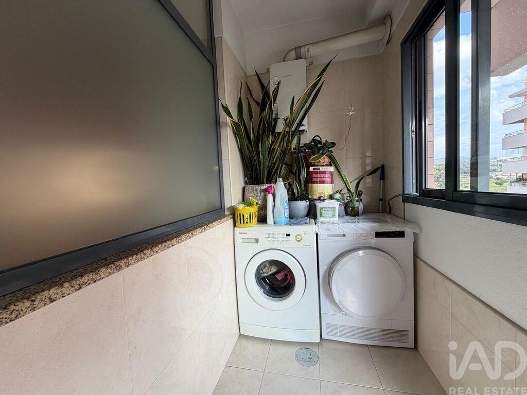 Apartment in Rio Tinto - Image 3