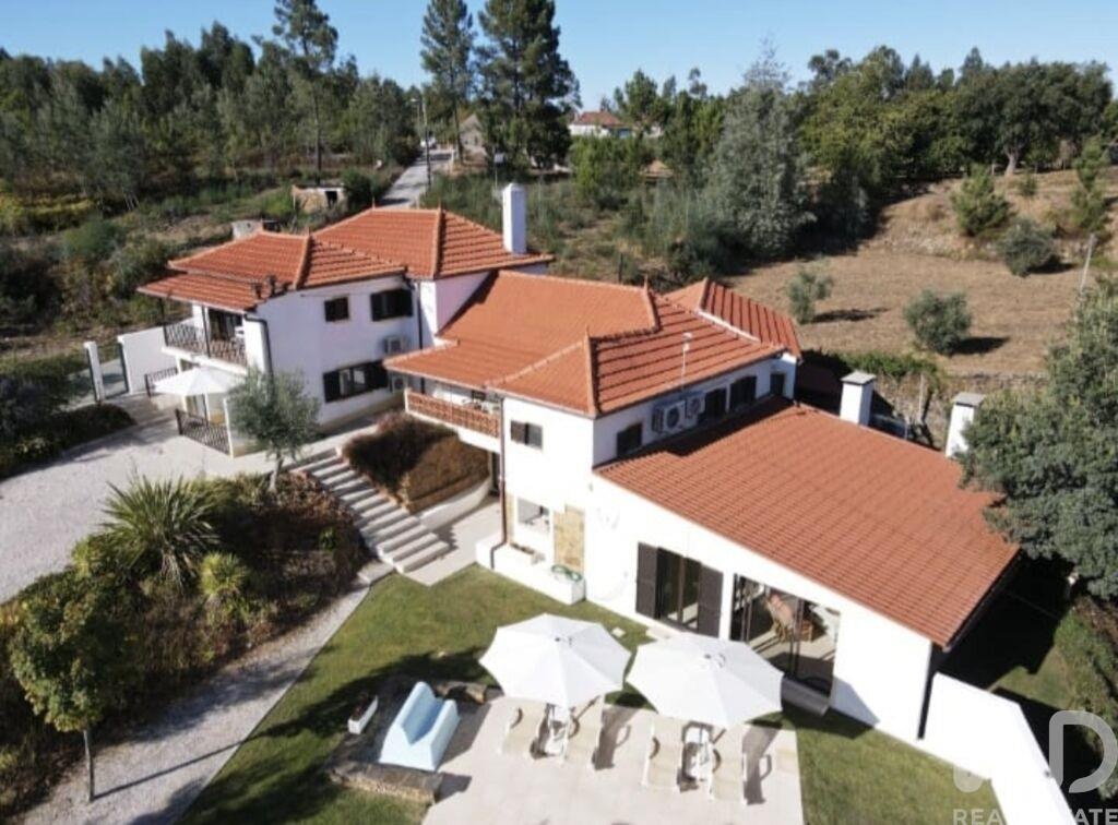 House in Pedrogao Grande - Image 3
